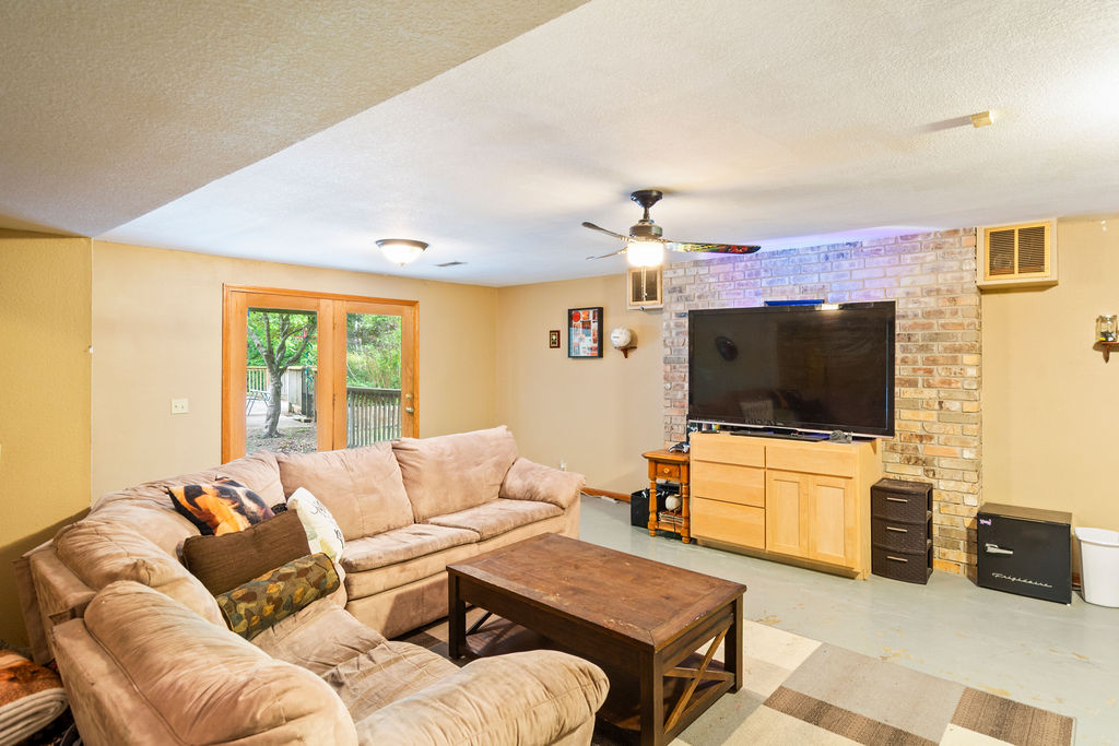 Mountain Spgs Estate 3rd Bvv - Residential