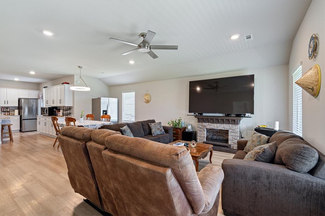 Pioneer Woods - Residential