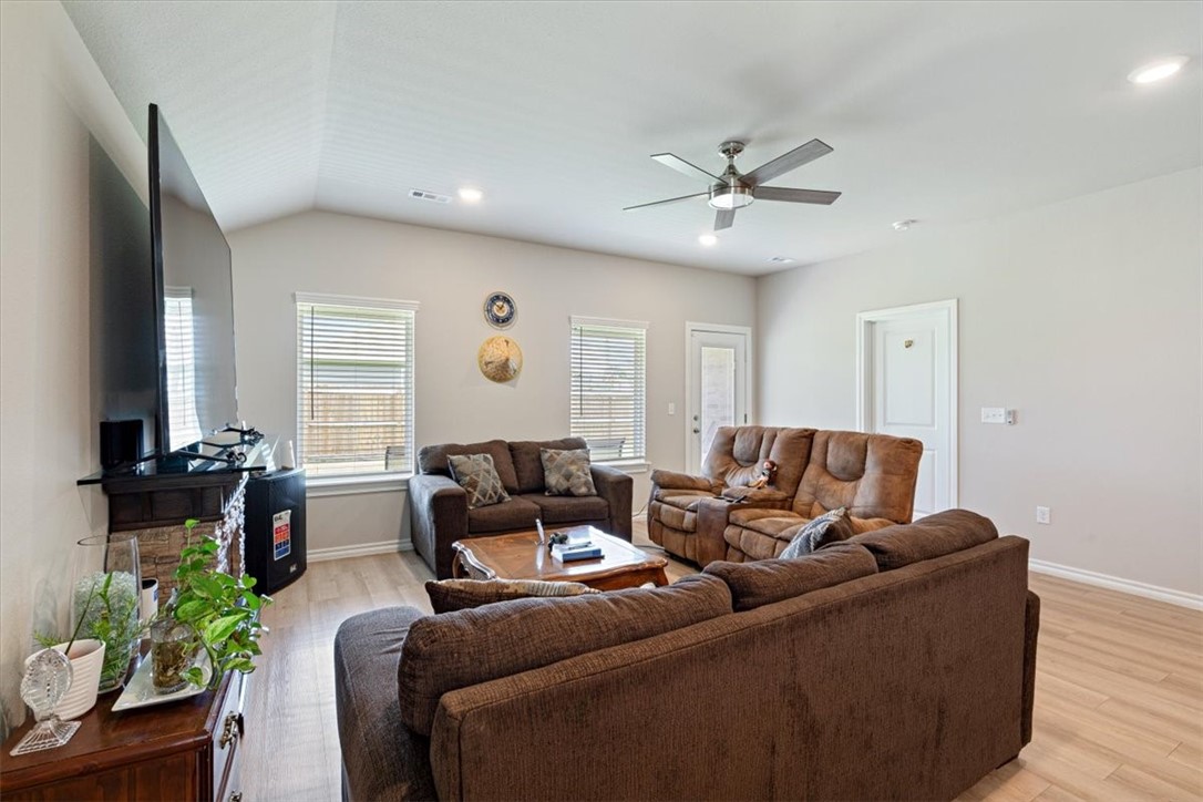 Pioneer Woods - Residential