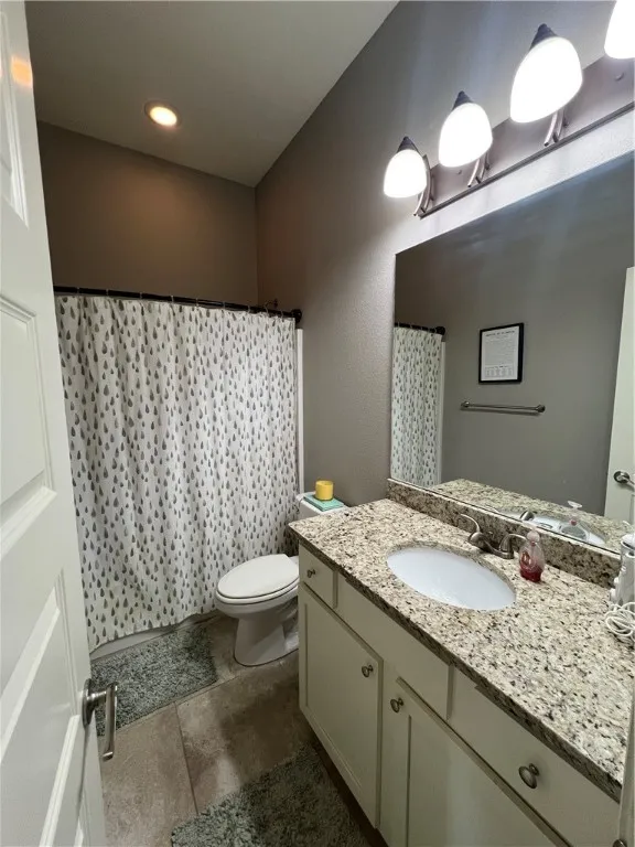 Bentonville, Arkansas 72712, United States, 4 Bedrooms Bedrooms, ,2 BathroomsBathrooms,Residential,Pending,18450