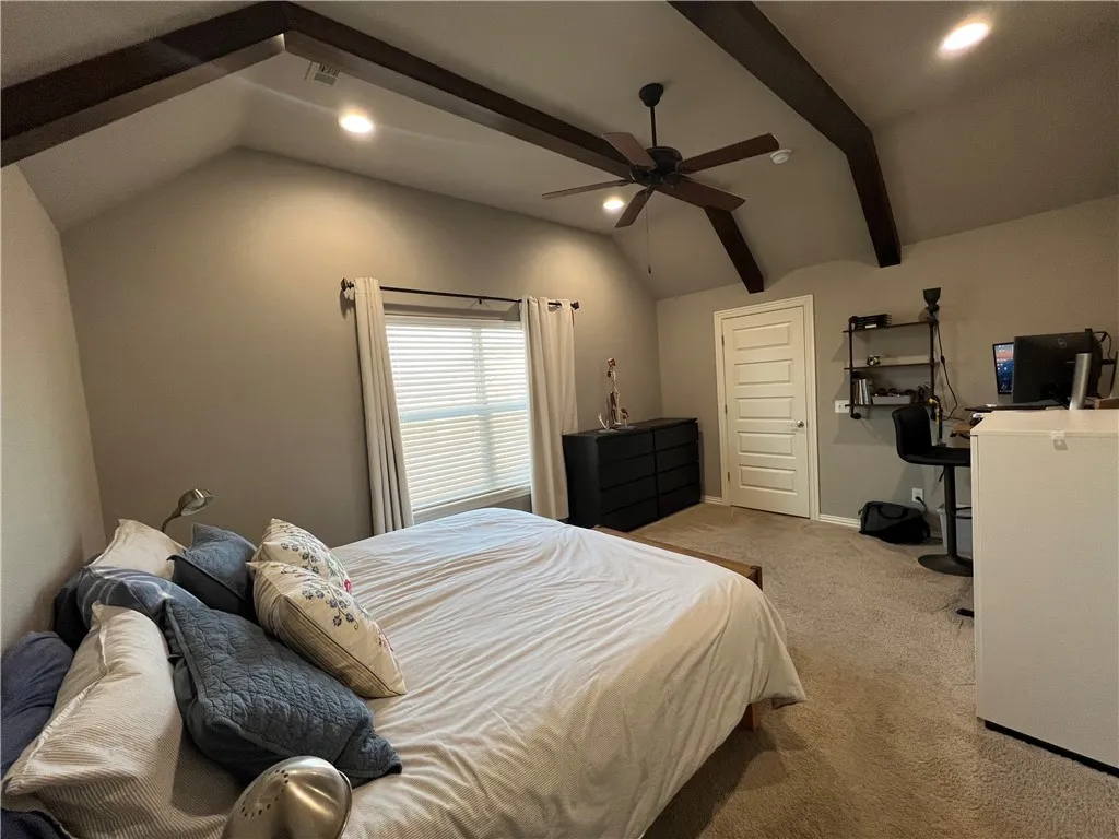 Bentonville, Arkansas 72712, United States, 4 Bedrooms Bedrooms, ,2 BathroomsBathrooms,Residential,Pending,18450