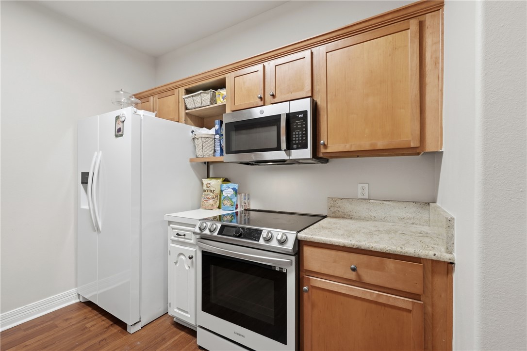 Homes At Oakmont Horizontal Prop Rogers - Residential