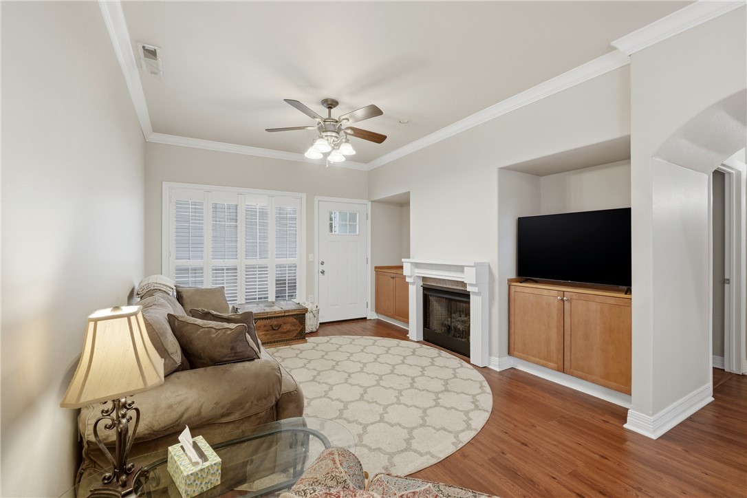 Homes At Oakmont Horizontal Prop Rogers - Residential