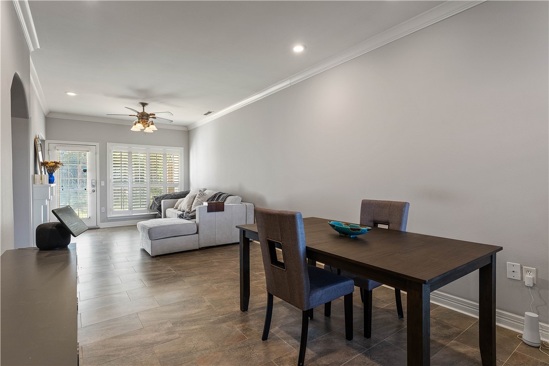 Homes At Oakmont Horizontal Prop Rogers - Residential