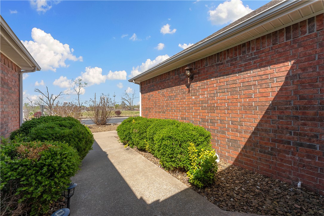 Homes At Oakmont Horizontal Prop Rogers - Residential