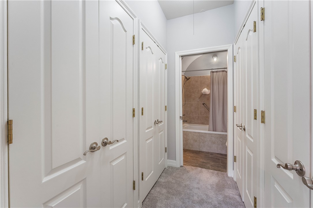 Homes At Oakmont Horizontal Prop Rogers - Residential