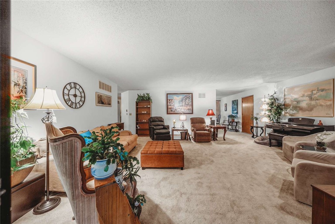 33 Churchill Drive