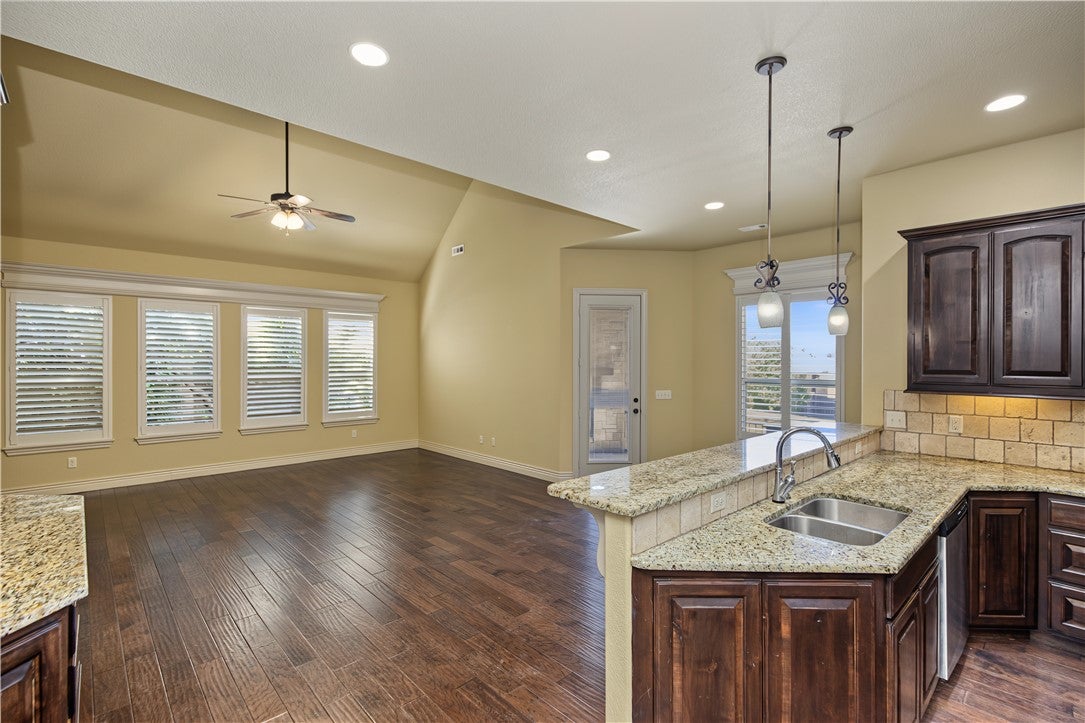 6600 S Willowridge Lane