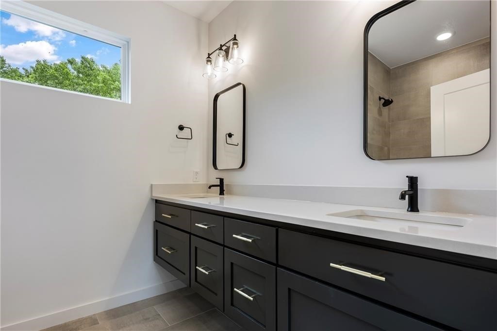 Brecknock Sub Bvv - Residential Lease