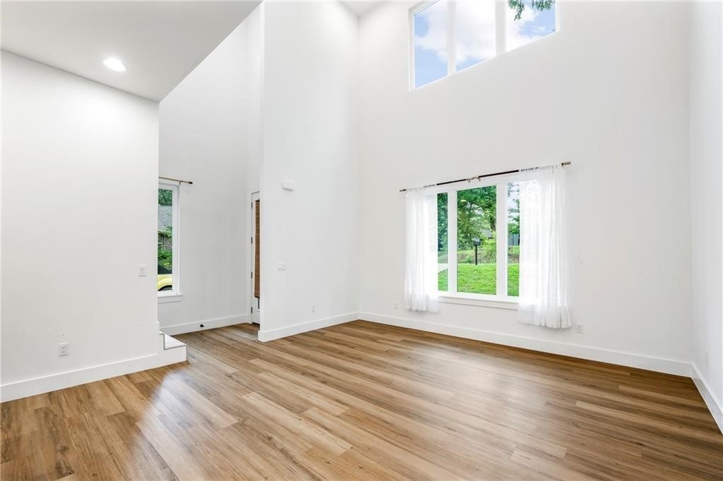 Brecknock Sub Bvv - Residential Lease