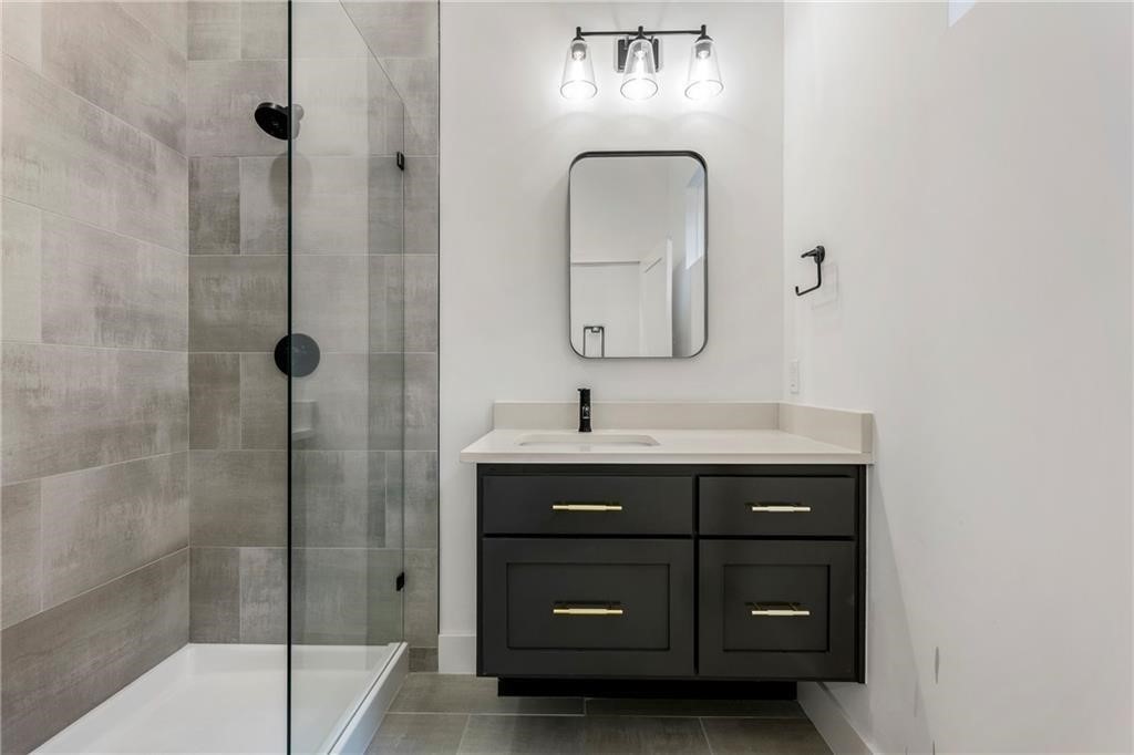 Brecknock Sub Bvv - Residential Lease