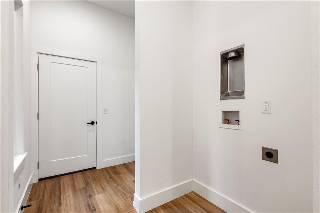 Brecknock Sub Bvv - Residential Lease