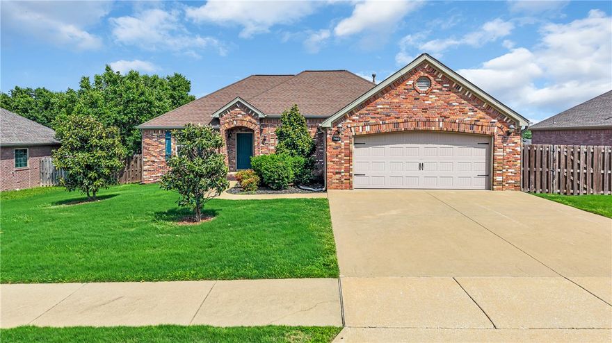 Welcome to 760 Sienna Drive in Centerton's sought-after Sienna at Cooper's Farm community — just minutes from Walmart's global Home Office and vibrant Bentonville! This spotless, move-in-ready 3-bedroom, 2-bath brick home offers 1,620 square feet of single-level living with gorgeous hardwood floors throughout. You'll love the soaring cathedral ceilings, cozy gas fireplace, and smart split floor plan that gives everyone their own space. The eat-in kitchen features a glass cooktop and self-cleaning oven, while the spacious primary suite boasts a generous walk-in closet. Step outside to a private deck with a wood-fenced backyard — perfect for unwinding or entertaining. Community amenities include a pool, clubhouse, and exercise room, and you're zoned for top-rated Bentonville Schools with parks and hospitals just around the corner. Don't miss this one!