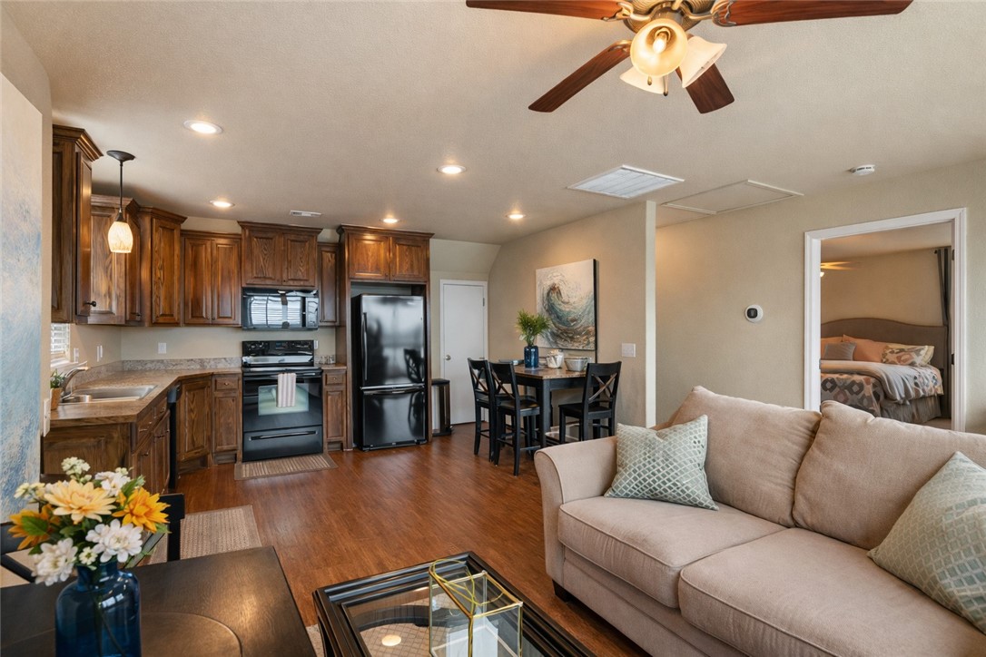 OAK RUN PH 2 - Residential