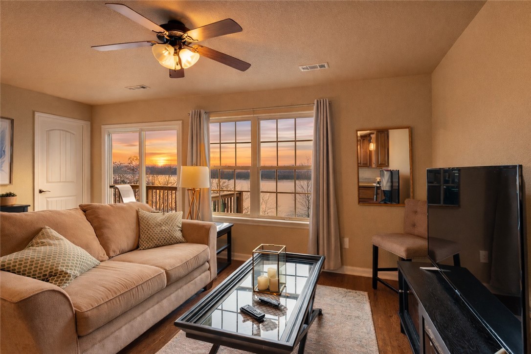 OAK RUN PH 2 - Residential