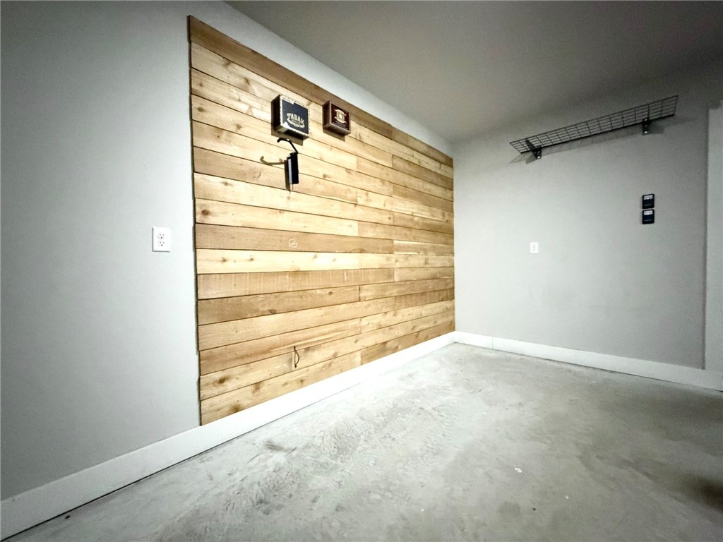 Creekside - Residential Lease