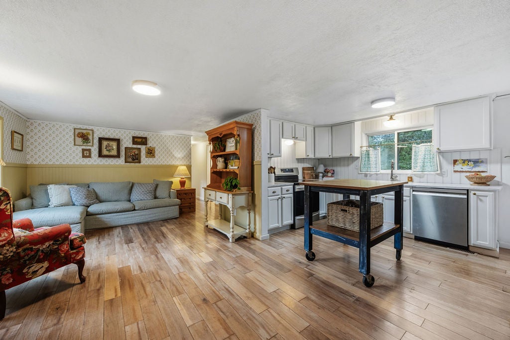 3031 N Adams Road