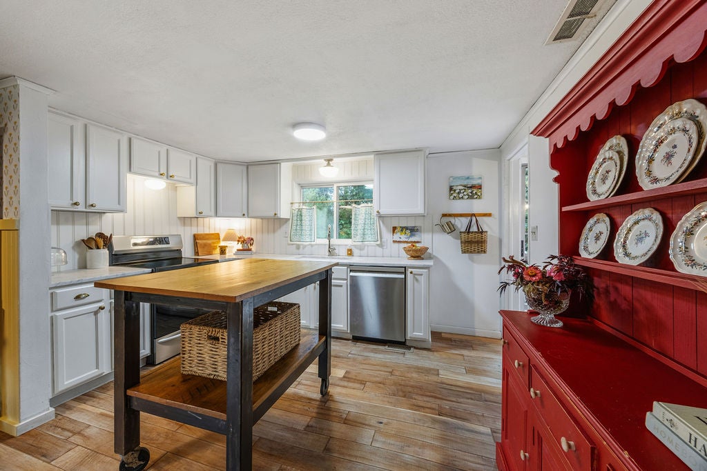 3031 N Adams Road