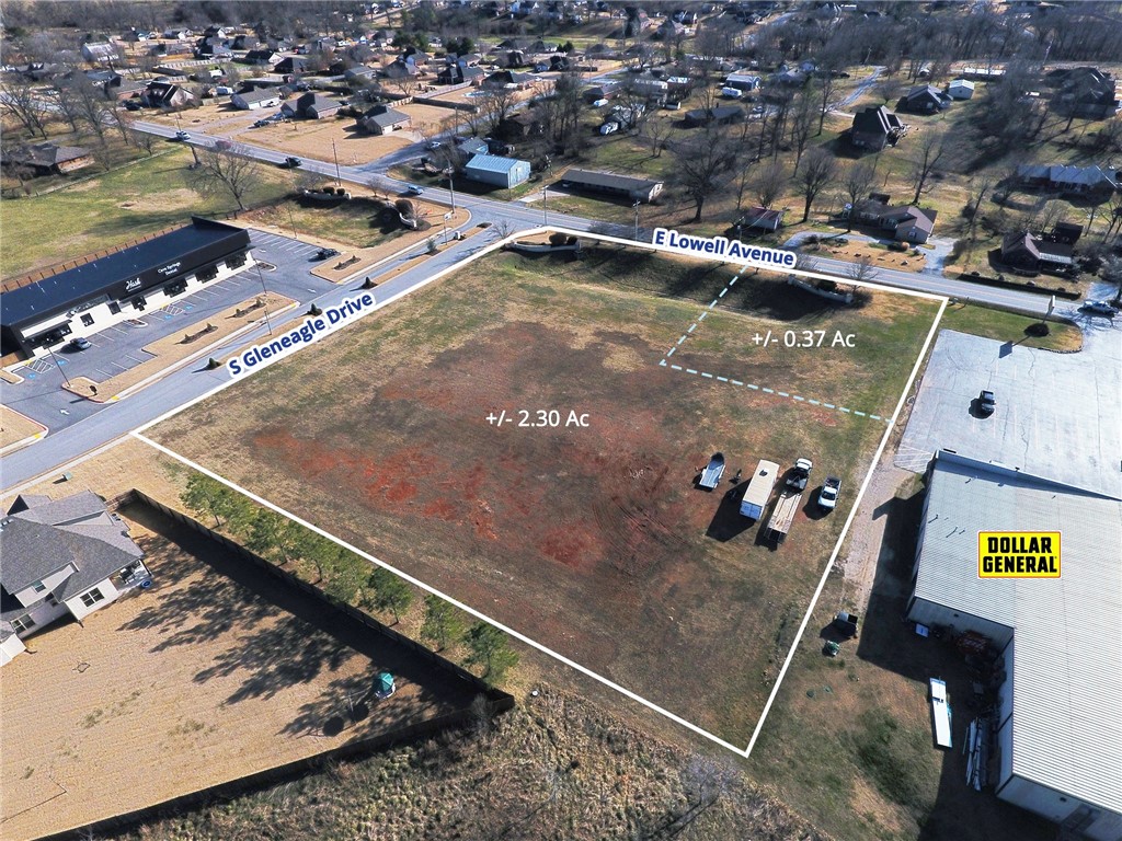Land for sale on the corner of E Lowell Avenue and S Gleneagle Drive in Cave Springs, Arkansas. Property is in a growing market with new residential construction, neighboring Otter Creek subdivision, new retail strip center and Dollar General. Located minutes from Highway 112 and downtown Cave Springs and a short drive to the Uptown / Pinnacle submarket of Rogers. Also available for lease up to 11,250 square feet of retail and office.