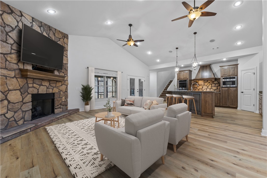 Windsor Manor - Residential