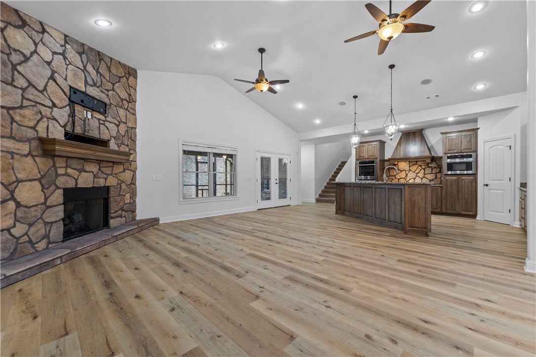 Windsor Manor - Residential