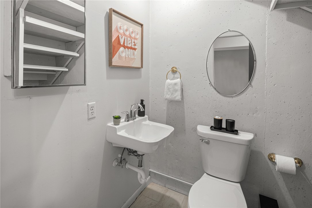 Wentworth Sub Bvv - Residential Lease