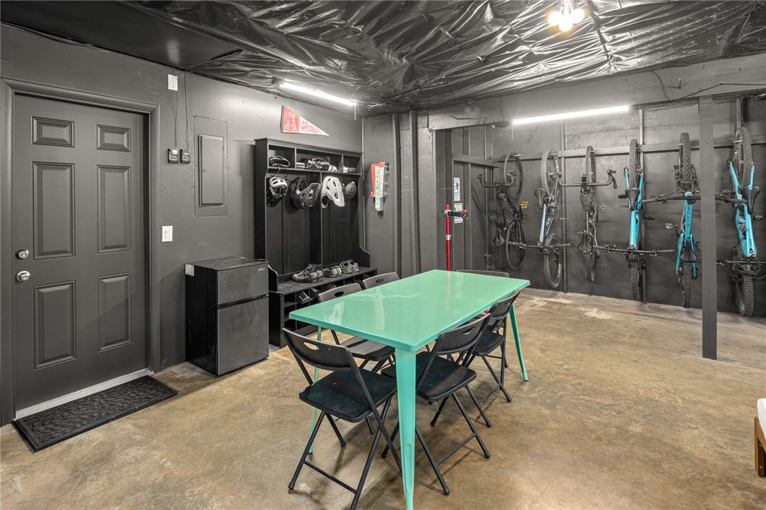 Wentworth Sub Bvv - Residential Lease