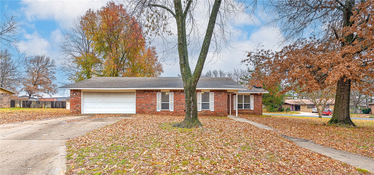 Are you looking for a Fixer Upper? Ready to move in? Investment potential? How about all of the above! This home may be older but it is clean and ready for the next family to move in and make it theirs. Are you an investor looking for your next project - well here you go! Large lot, large bedrooms this home is a diamond in the rough. Come put your personal touch on this quaint home. Close to shopping, freeway, Wal-Mart home office, Sam's Club home office. HVAC - 2004 Roof - 2011 Water Heater - 2007
