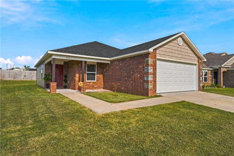 Photo of 305 E Glendale Lane, Rogers, AR 72758 (MLS # 1354599)