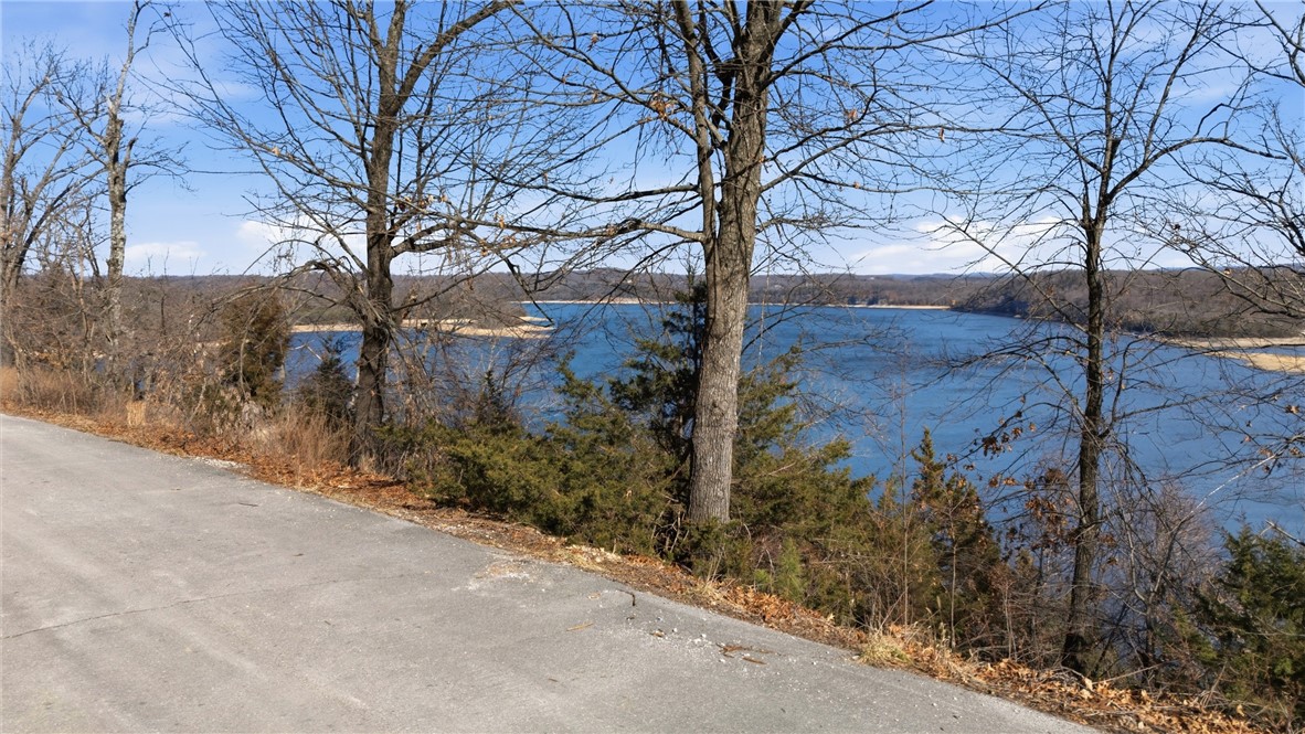 Escarpment Add Ruban - Land