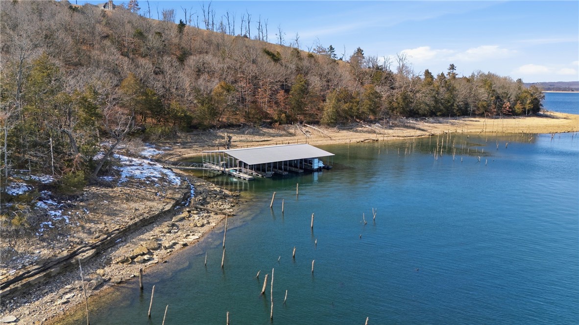 Escarpment Add Ruban - Land