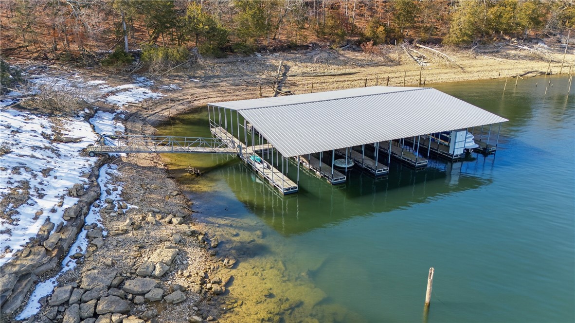 Escarpment Add Ruban - Land