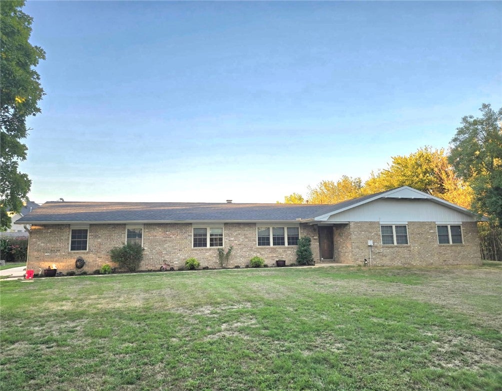 588 Elm Valley Lane