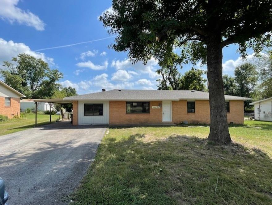 Delightful 3-bedroom, 2-bath home with a spacious yard and convenient carport. Ideally located near shopping, dining, and everyday amenities, with quick access to Highway 71 Business for an easy commute. Inside, enjoy comfortable living spaces designed for relaxation, while the large yard offers plenty of room for outdoor activities or entertaining. Whether you’re unwinding indoors or embracing the outdoors, this charming residence provides the perfect balance of comfort and accessibility, making it a welcoming place to call home.**$250 non-refundable pet deposit **