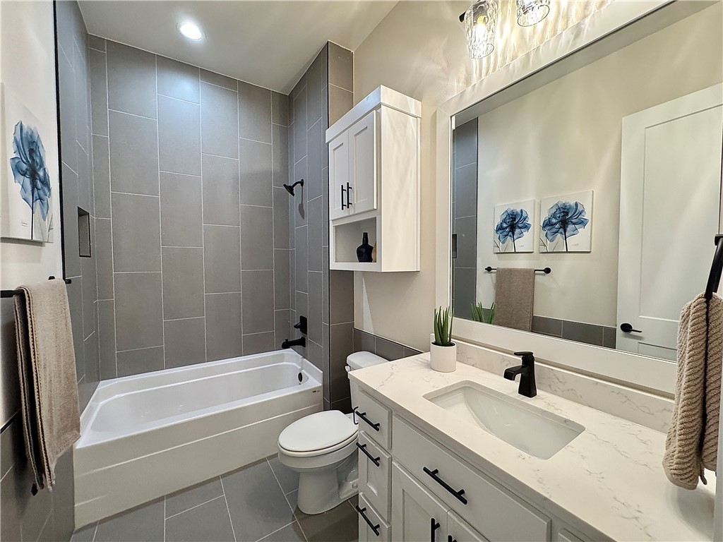 Aurora Heartbeat - Residential