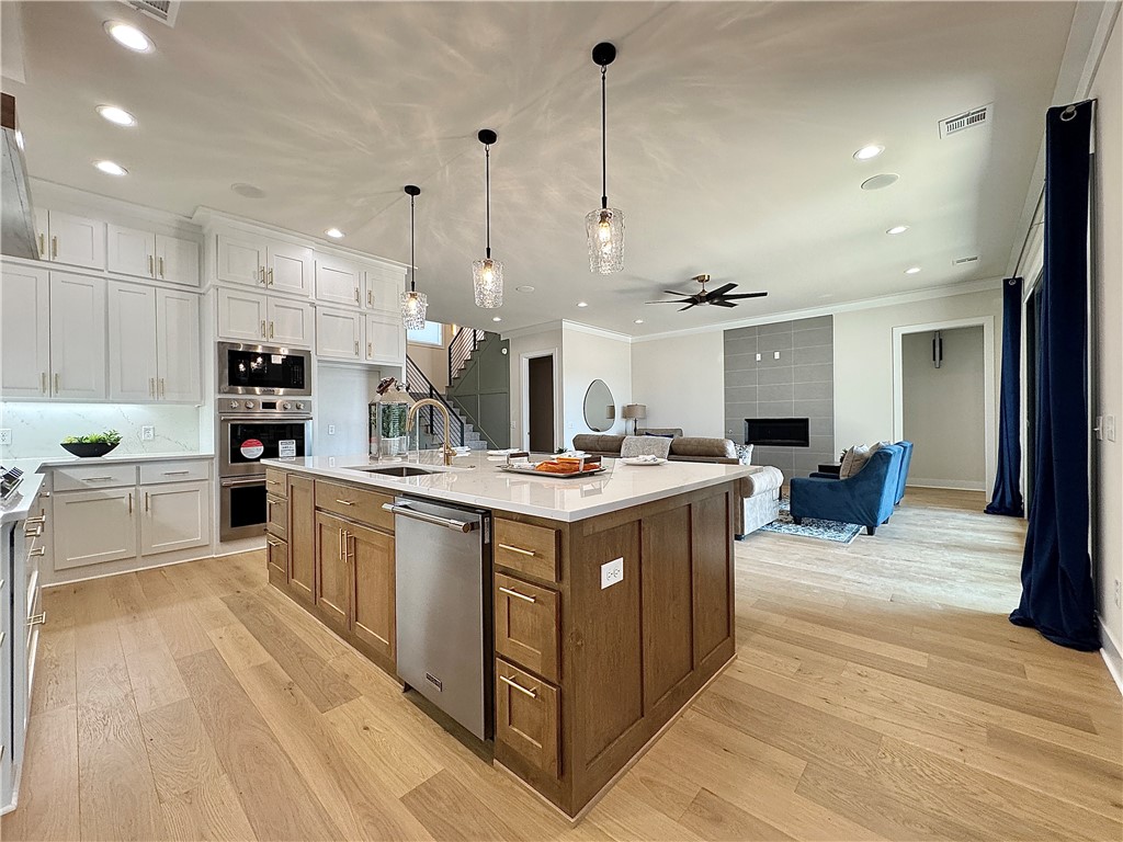 Aurora Heartbeat - Residential