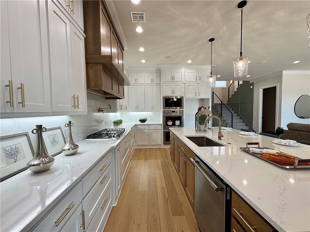 Aurora Heartbeat - Residential