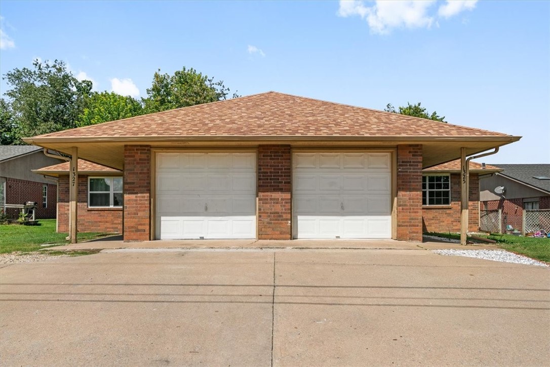 Centennial Acres Unit 09 Rogers - Residential Income