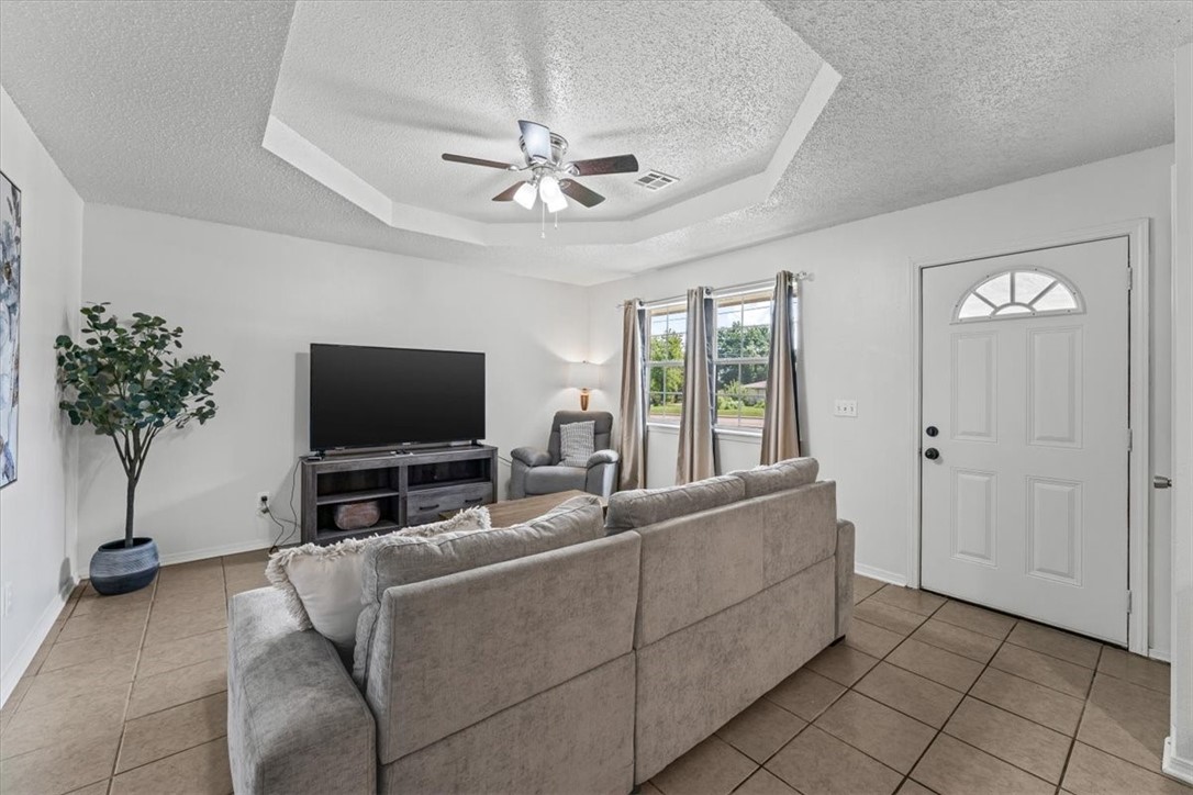 Centennial Acres Unit 09 Rogers - Residential Income