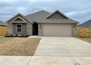 Beautiful New 3 bdr/2 bath all Brick home to be built -split plan w/ Open plan-gas fireplace-crown molding in liv & mst bdr-carpet in bedrooms, Carpet in living room-ceramic tile in all wet areas-great kitchen & bths-pantry-stainless steel appliances-Mst Suite & bth w/whirlpool tub with a shower-utility rm-Garage door opener & key pad entry-pull down attic storage-Energy Efficient-Covered Patio-Sold before print