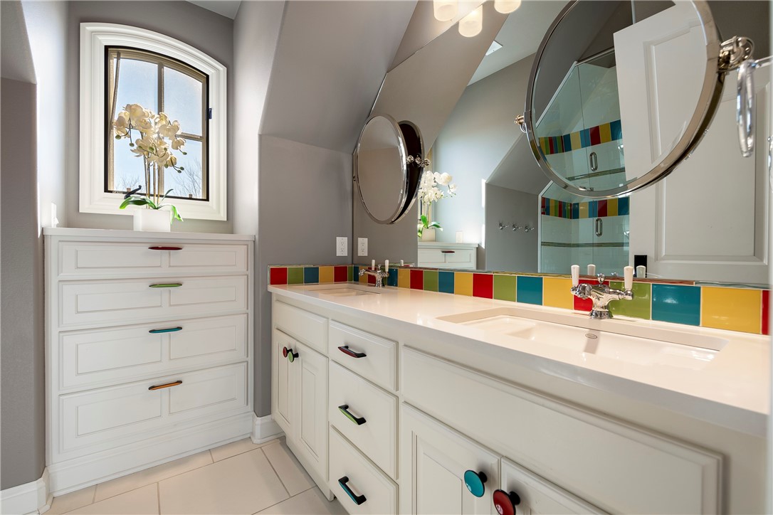 Pinnacle Sub Ph 1, The Rogers - Residential