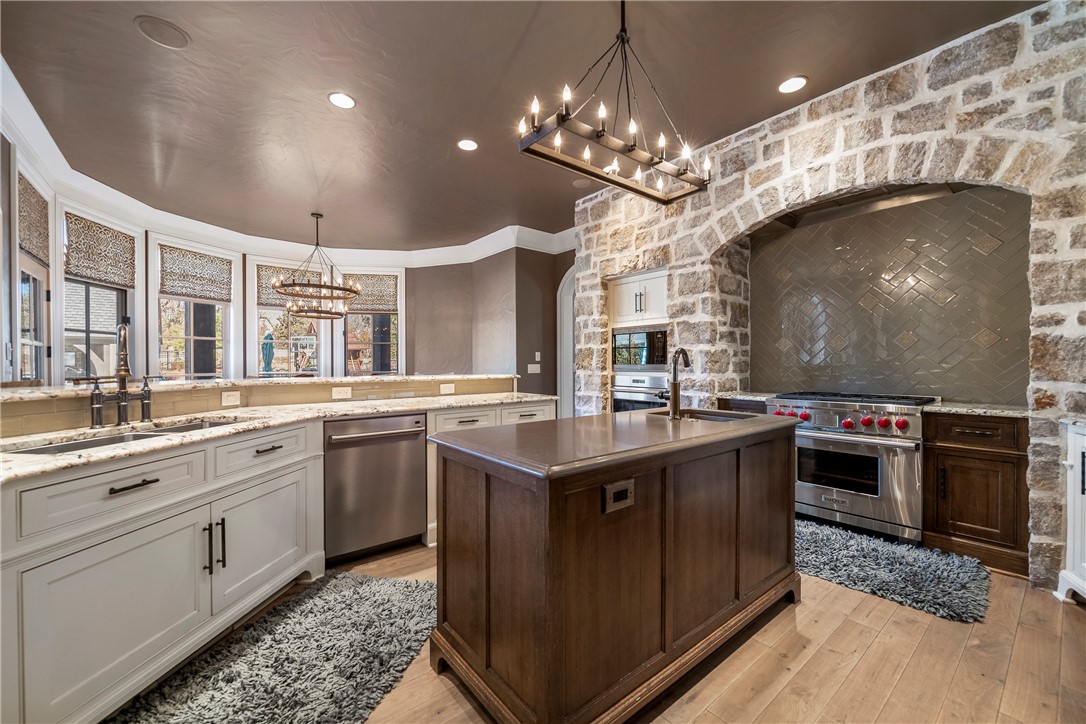 Pinnacle Sub Ph 1, The Rogers - Residential