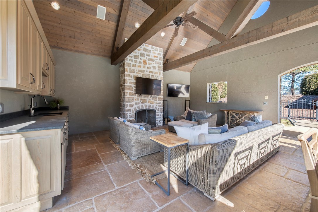 Pinnacle Sub Ph 1, The Rogers - Residential