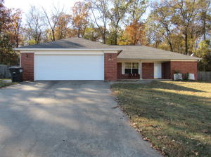 Cute and cozy 3 bedroom, 2 bath traditional brick home in Oak Forest Estates. Great features include a master bedroom with a walk-in closet, spacious living room, open kitchen with pantry and tile floors, a dining area for all of those family dinners, and a fenced in back yard for additional privacy.