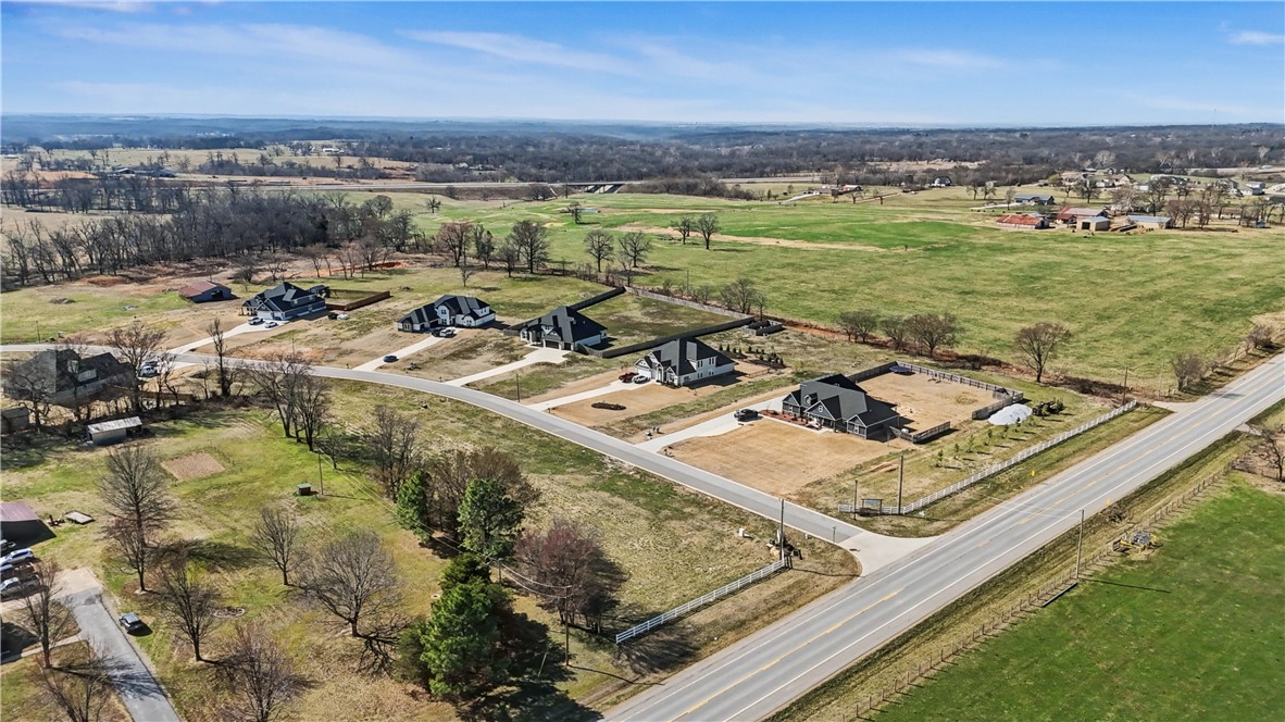 JENNA ESTATES-GRAVETTE - Residential