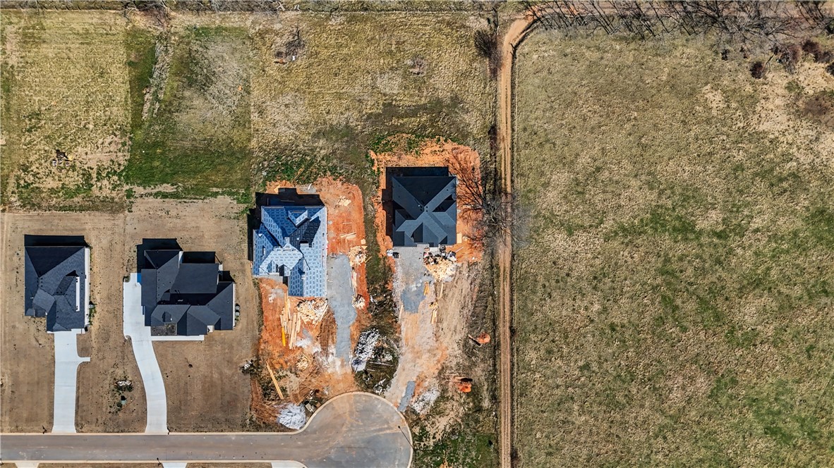 JENNA ESTATES-GRAVETTE - Residential