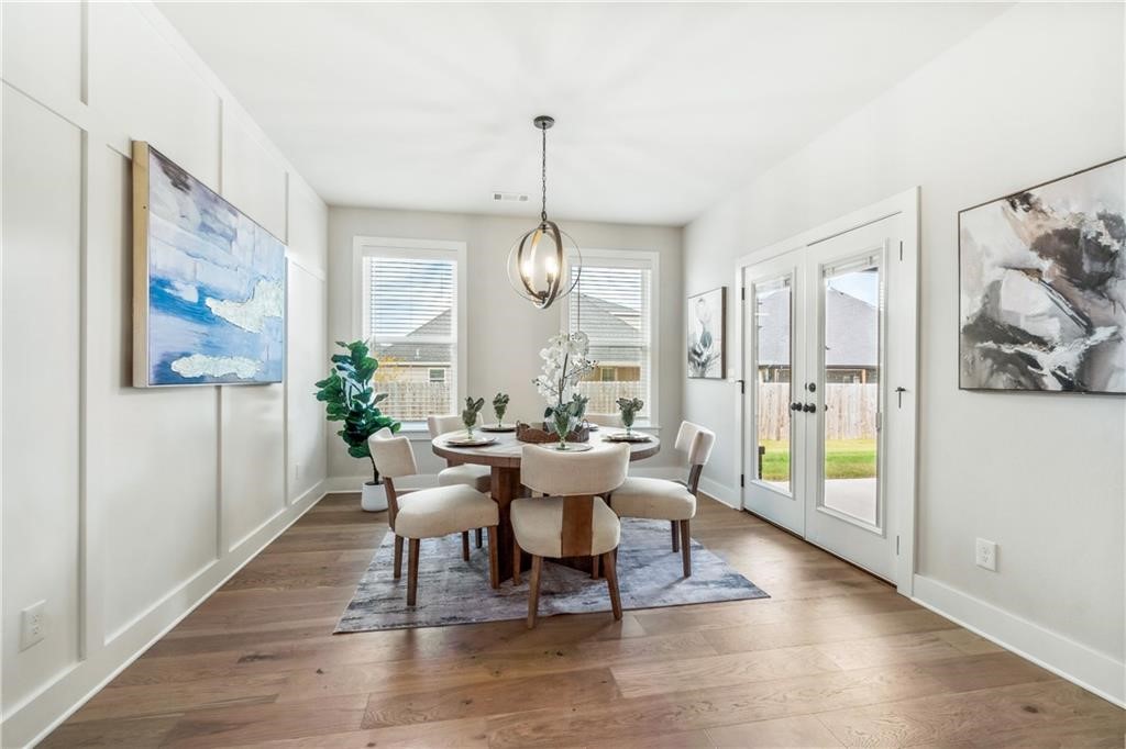 JENNA ESTATES-GRAVETTE - Residential