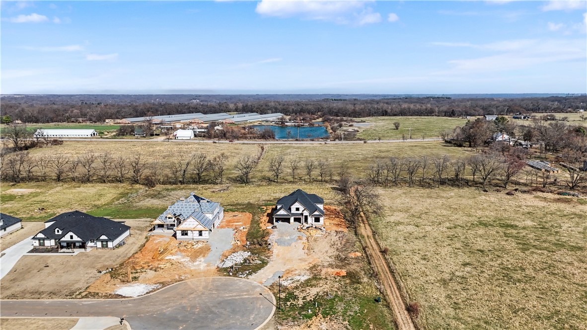 JENNA ESTATES-GRAVETTE - Residential