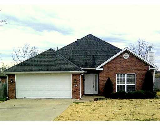 Close to Walmart Home Office. Additional $25 / month for 6 month lease term.