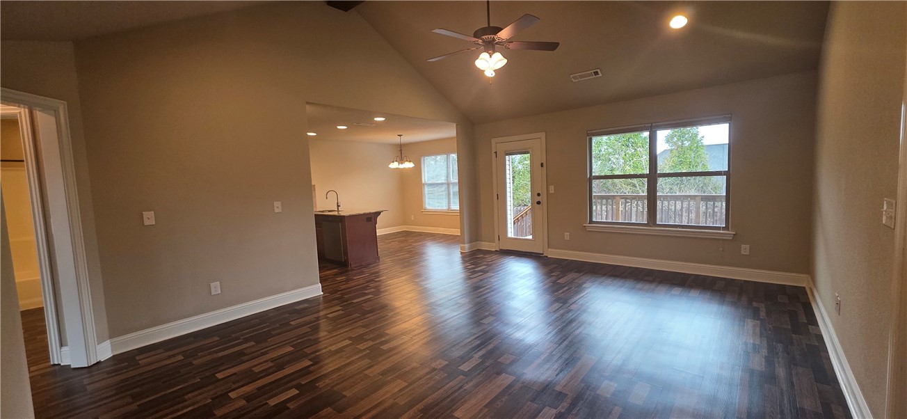 Sundowner - Residential Lease